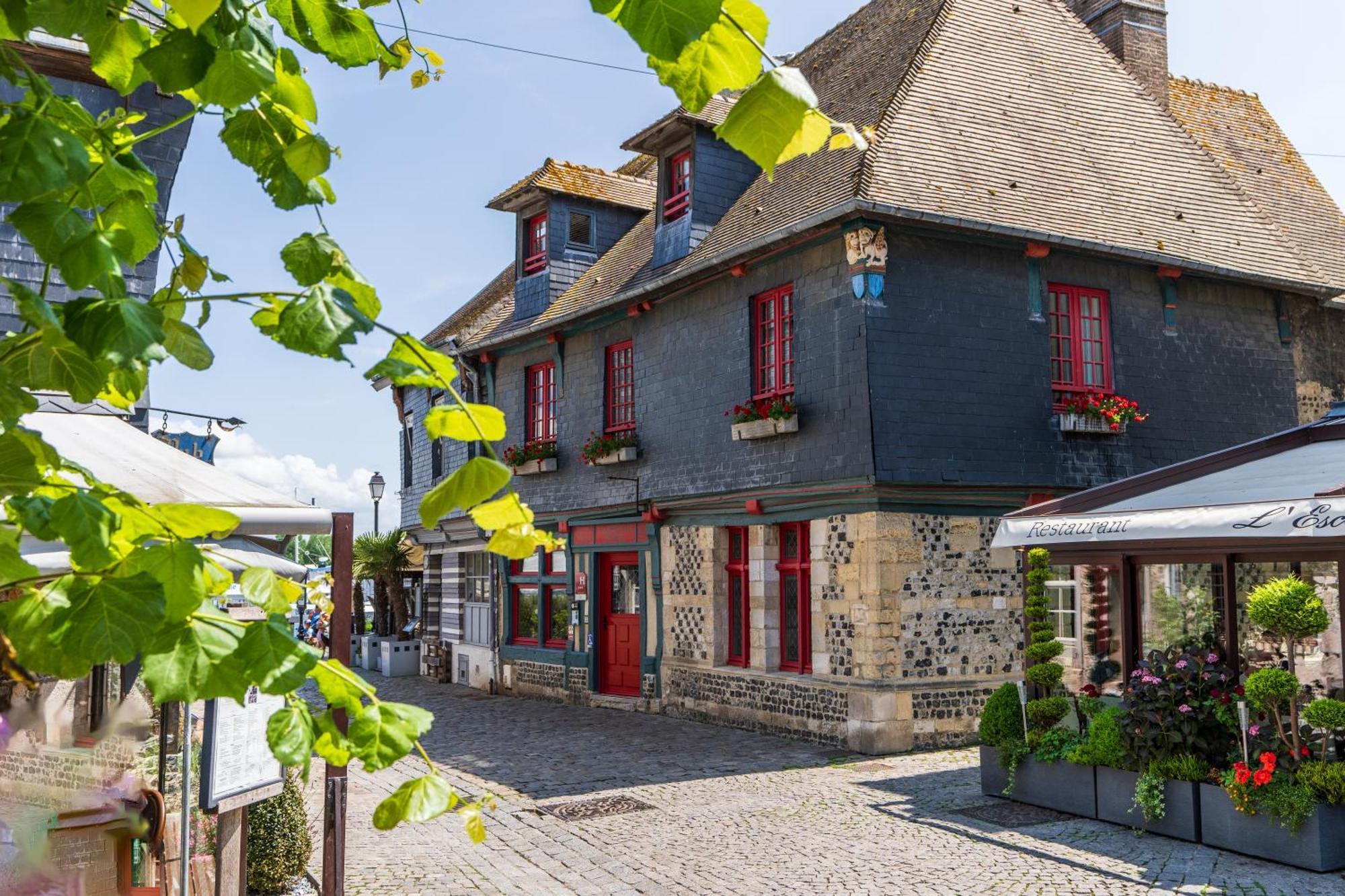 L'Absinthe Hotel Онфлёр Экстерьер фото