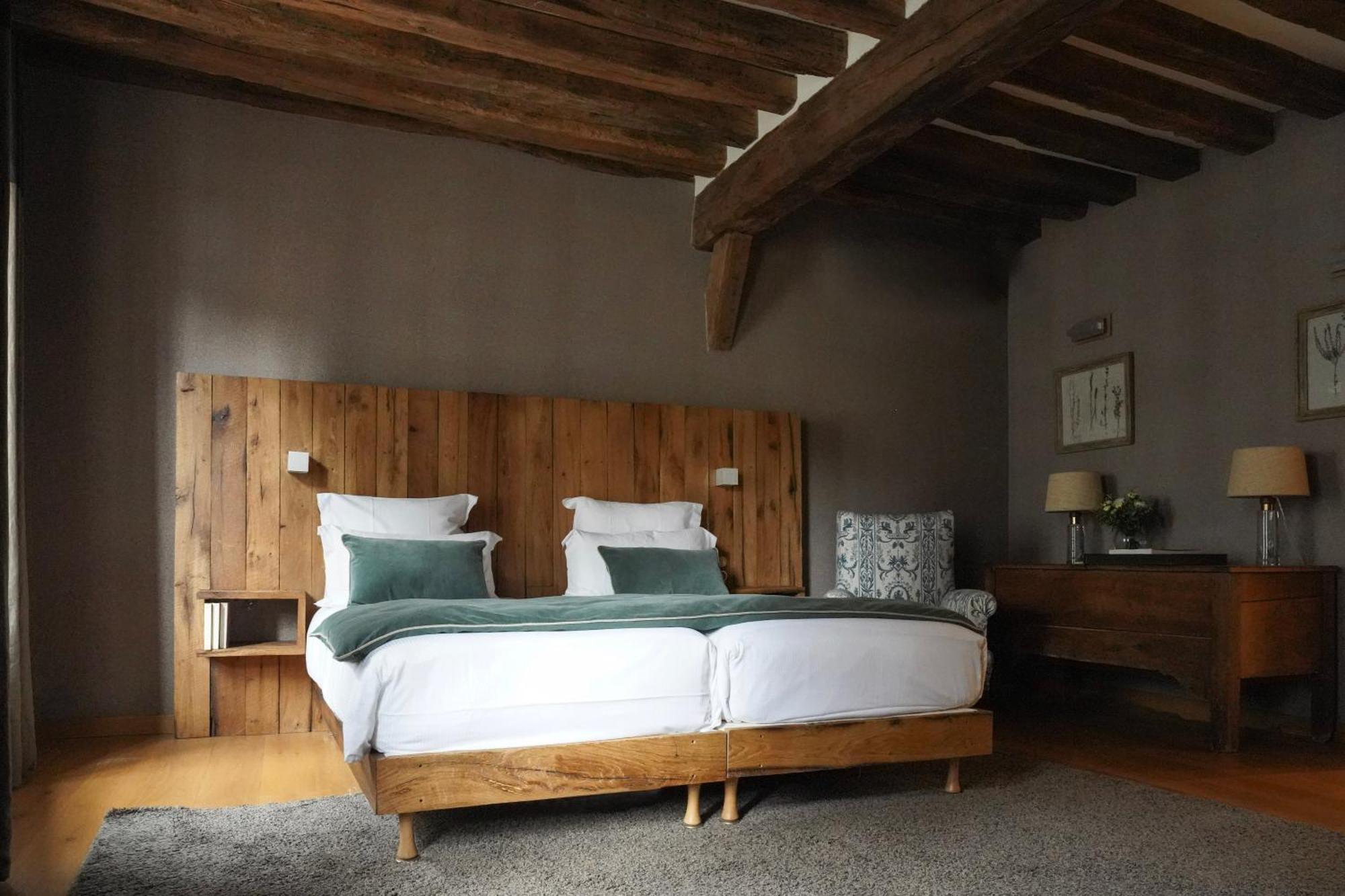 L'Absinthe Hotel Онфлёр Экстерьер фото